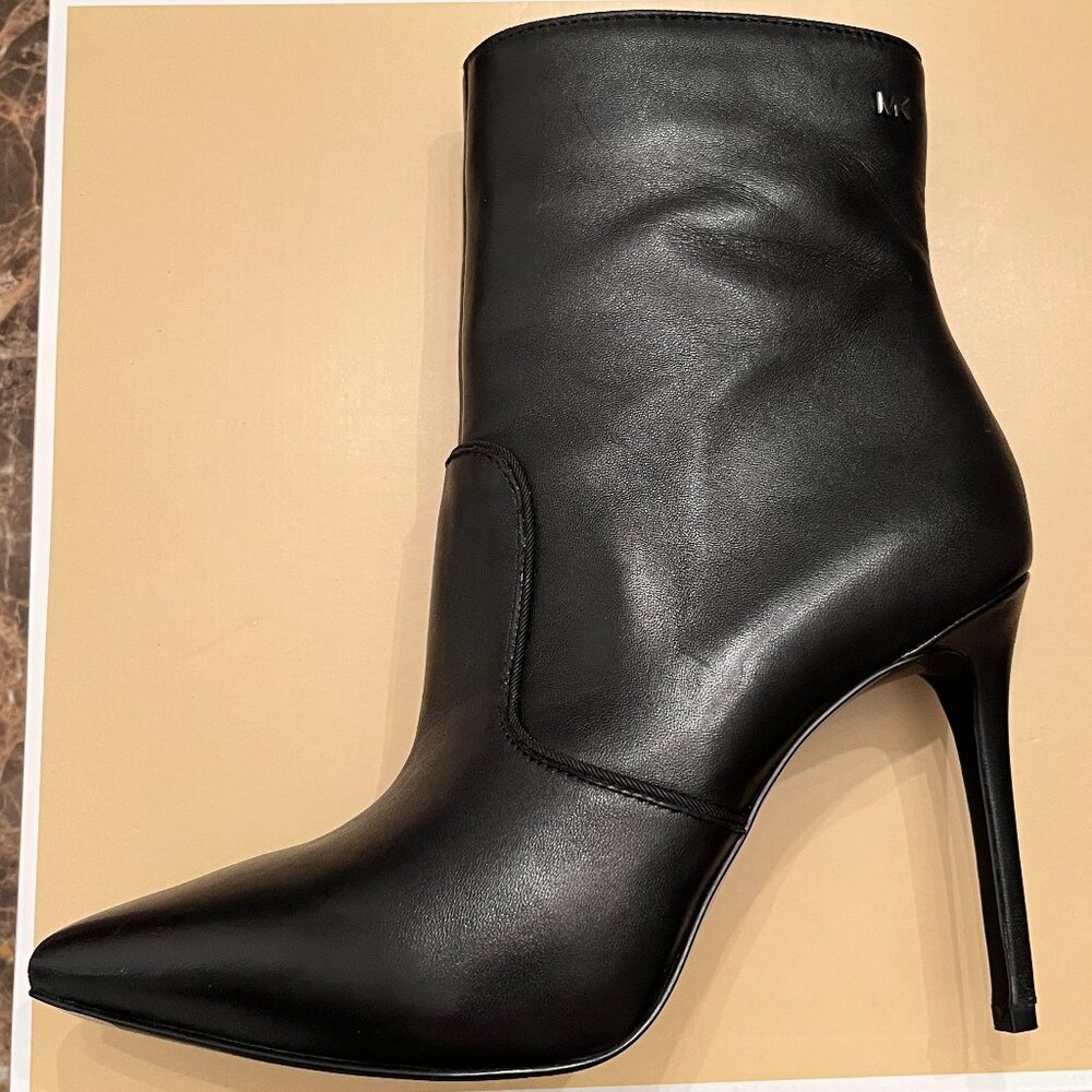 Michael Michael Kors Blaine Black Leather Booties Size 6 - Picture 5 of 16